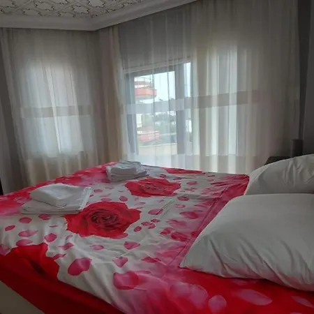 3 Katli Guzel Bahceli Townhouse Дом отдыха